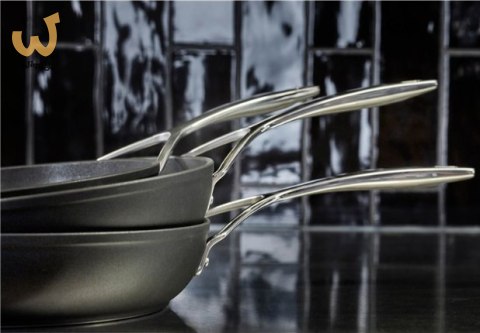 Głęboka patelnia tytanowa DEMEYERE Alu Pro 5 40851-047-0 - 24 cm Głęboka patelnia tytanowa DEMEYERE Alu Pro 5 40851-047-0 - 24 cm