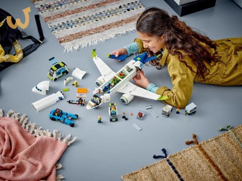 LEGO City 60367 Samolot pasażerski LEGO City 60367 Samolot pasażerski